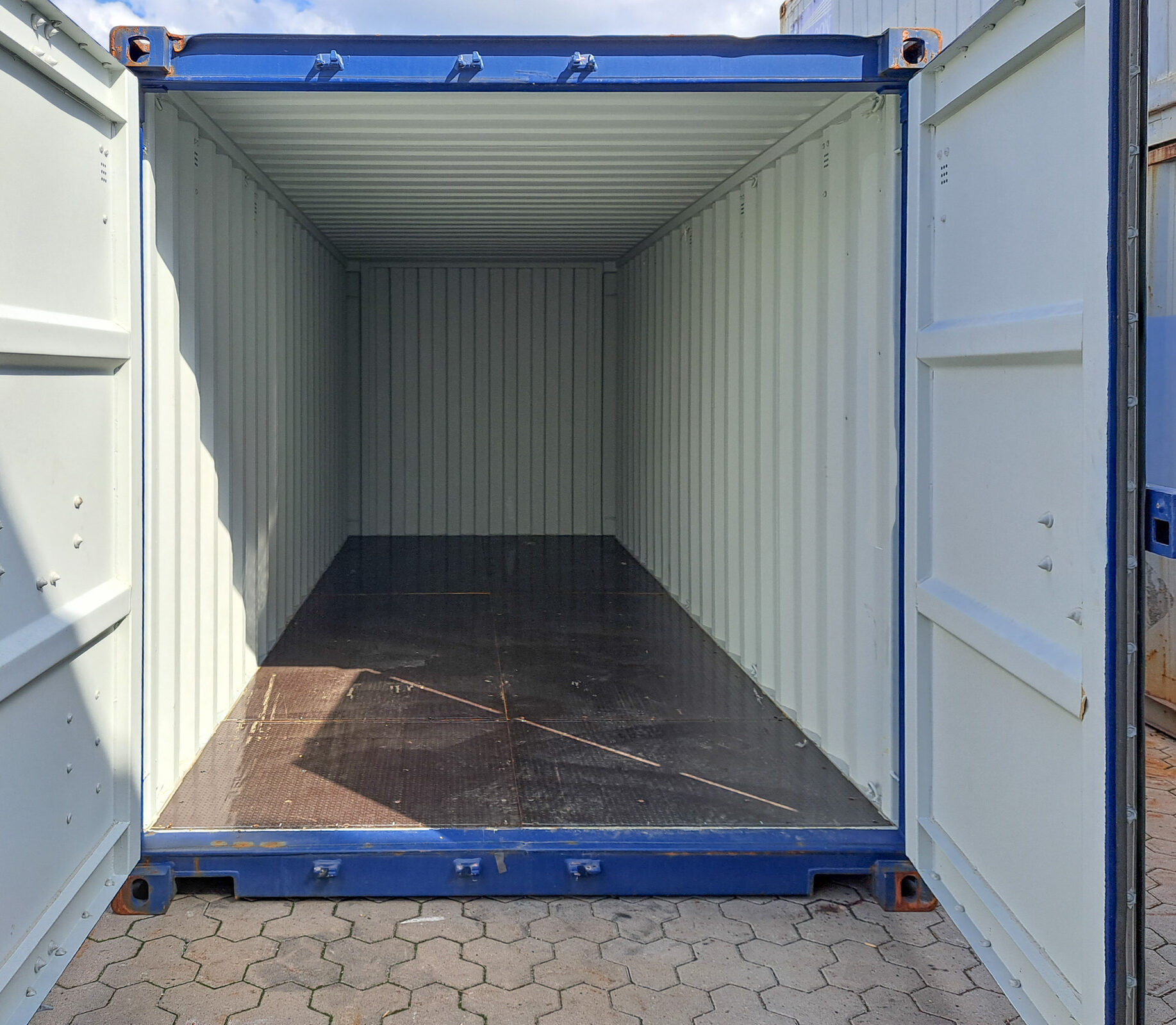 Innenansicht - 20 Fuß Container Innenansicht - 20 Fuß Container